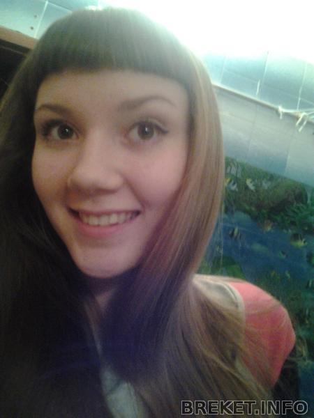 плюс короткая челка)) плюс короткая челка))